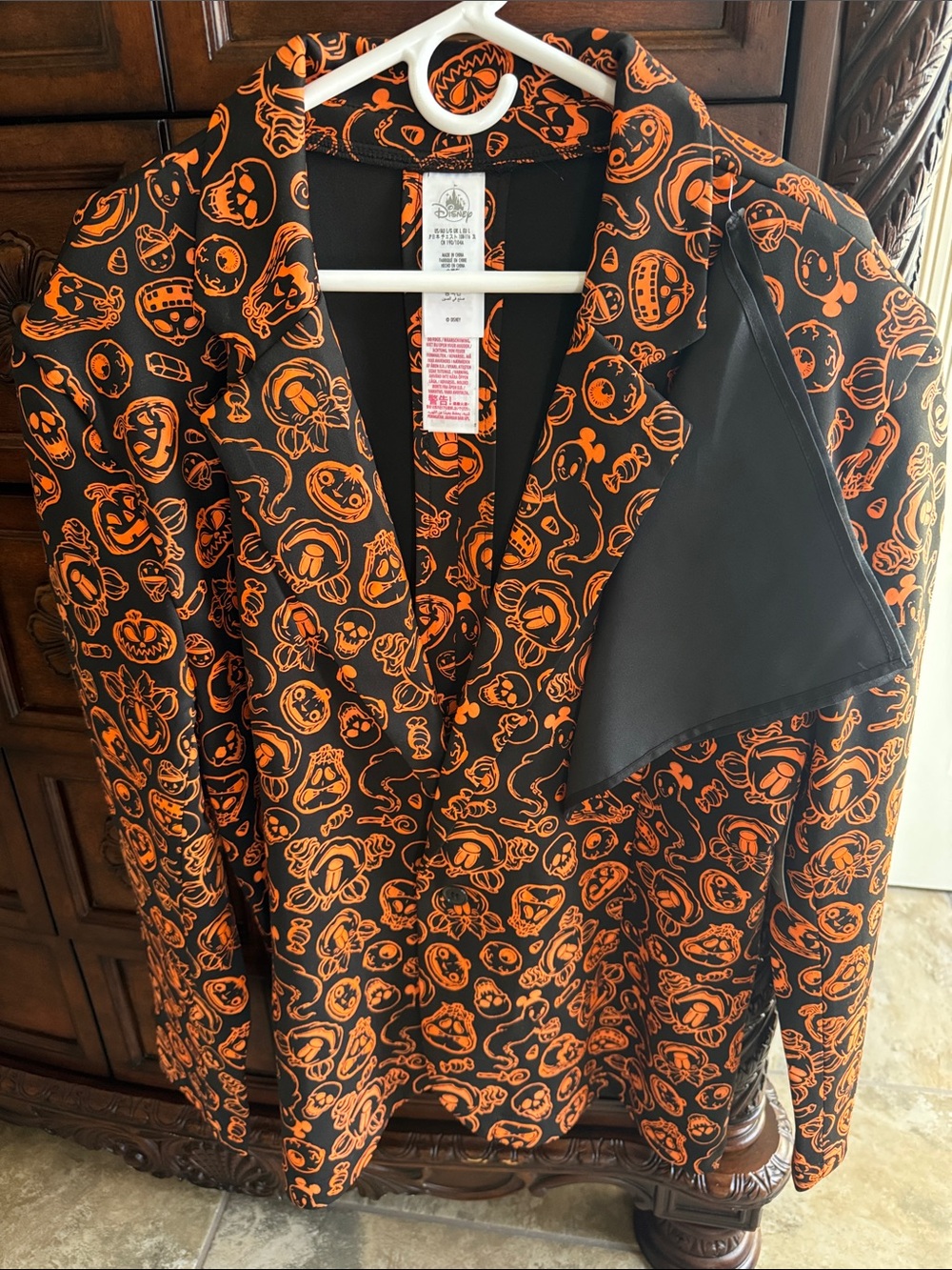 DISNEY MICKEY & MINNIE MOUSE PUMPKIN HALLOWEEN JACKET/BLAZER GLOW IN THE DARK